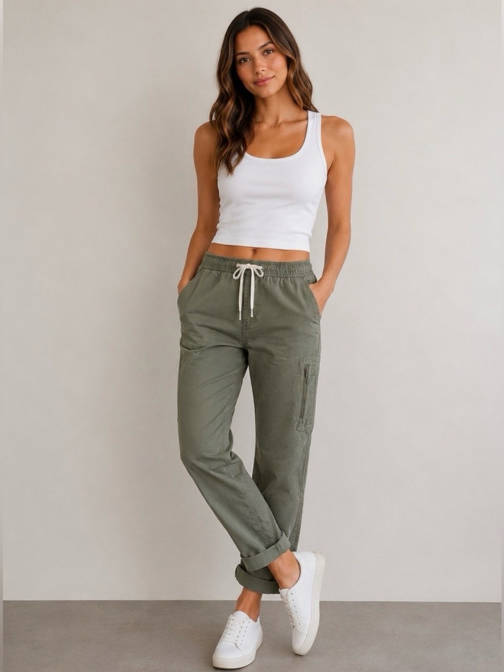 Vuori Ripstop Pants Women’s size M DuraTerra Army Green MId-Rise Hiking Outdoor - Picture 1 of 8